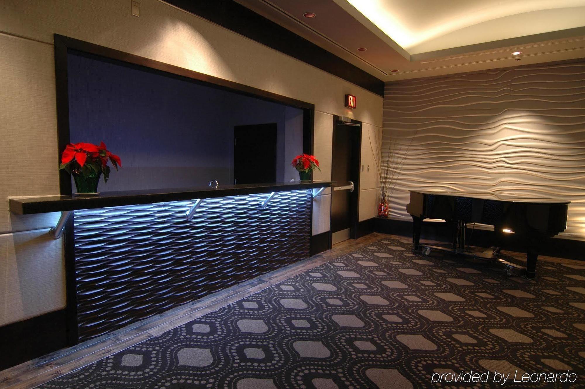 Delta Hotels By Marriott Edmonton Centre Suites Exterior foto